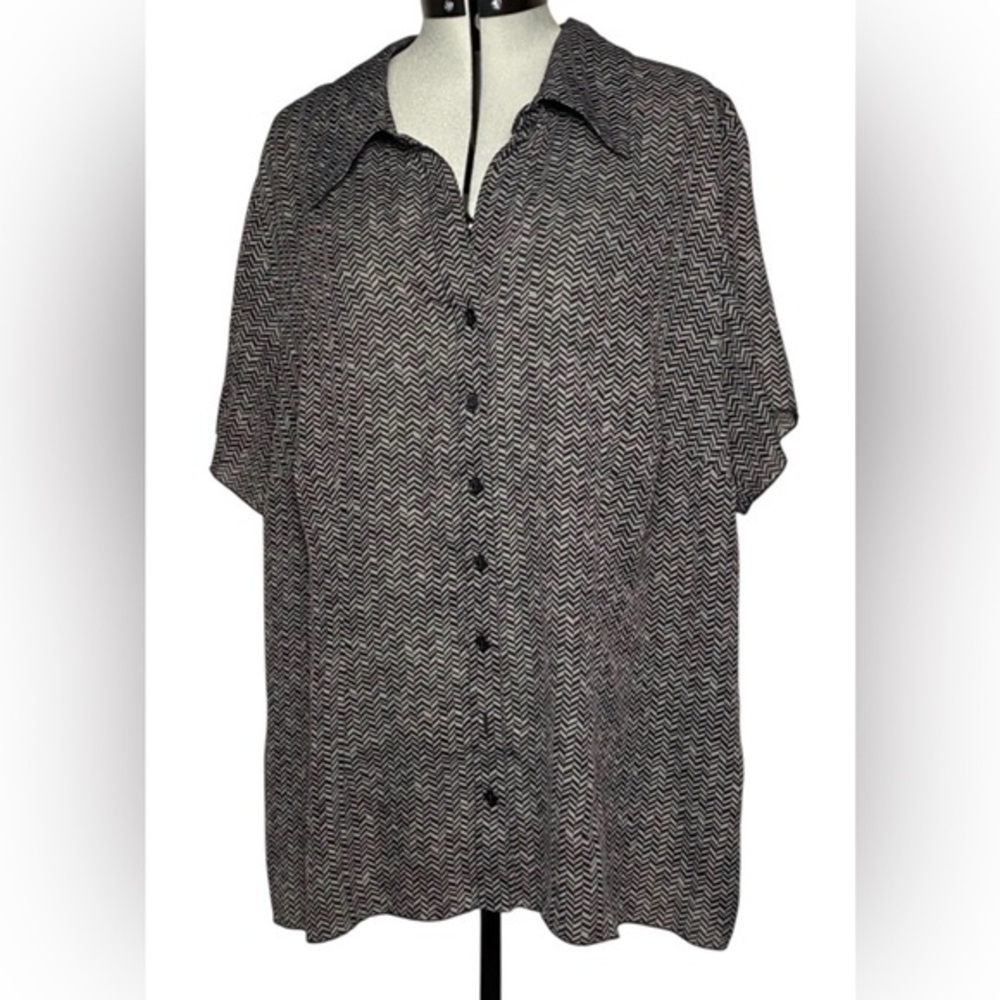 LANE BRYANT BLACK AND GREY SHEER BUTTON UP BLOUSE‎ WOMENS SIZE 18/20